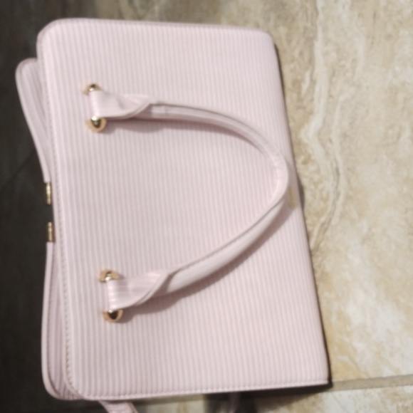Women's "Indian Pink" Purse - Picture 2 of 12